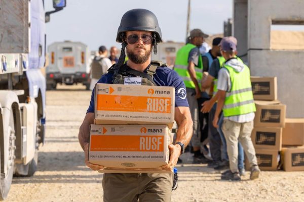 food distributed in gaza