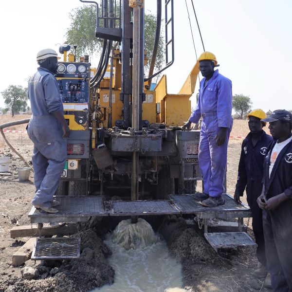 Help Build a Well for Lynda's Birthday - Image 2